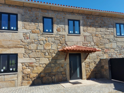 Renovação de caixilharias em alumínio – Perfil Cávado – Braga Renovação de caixilharias em alumínio - Perfil Cávado - Braga